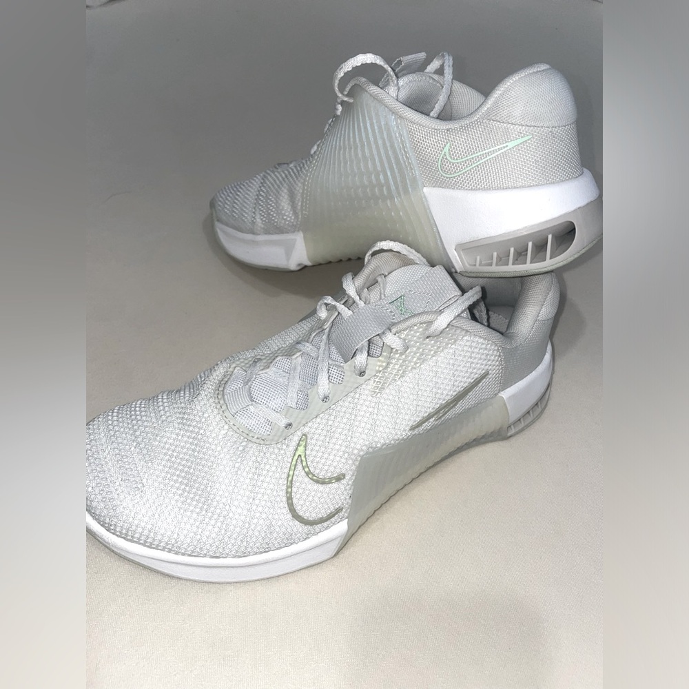 Nike Hyperlift workout shoes